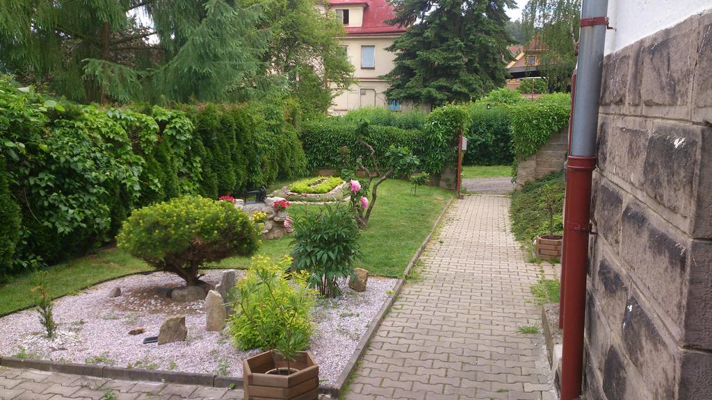 Hotel Alfa Trutnov Exterior photo